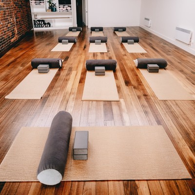 ujjayi yoga launceston yoga studio